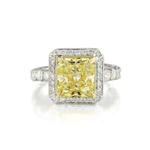 A 2.83-Carat Fancy Yellow Diamond Ring