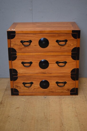 A CHINESE THREE DRAWER CHEST (H60 X W61 X D41 CM) (LEONARD JOEL DELIVERY SIZE: LARGE)
