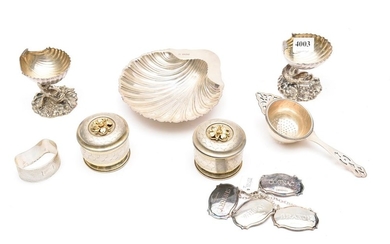A COLLECTION OF SILVER PIECES
