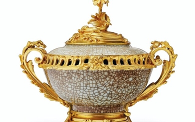 A FRENCH ORMOLU-MOUNTED CHINESE CRACKLE-GLAZED POTPOURRI VASE, THE MOUNTS SECOND HALF 19TH CENTURY, THE PORCELAIN QING DYNASTY, 19TH CENTURY