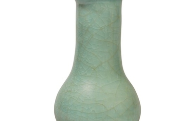 A 'LONGQUAN' GUAN-TYPE BOTTLE VASE, SOUTHERN SONG DYNASTY