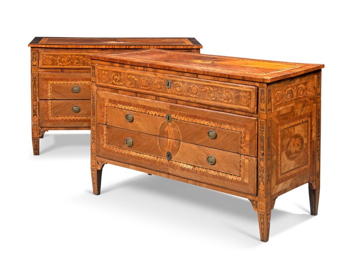 A NEAR PAIR OF MILANESE NEO-CLASSICAL WALNUT, TULIPWOOD AND MARQUETRY COMMODES, LATE 18TH CENTURY, IN THE MANNER OF GIUSEPPE MAGGIOLINI