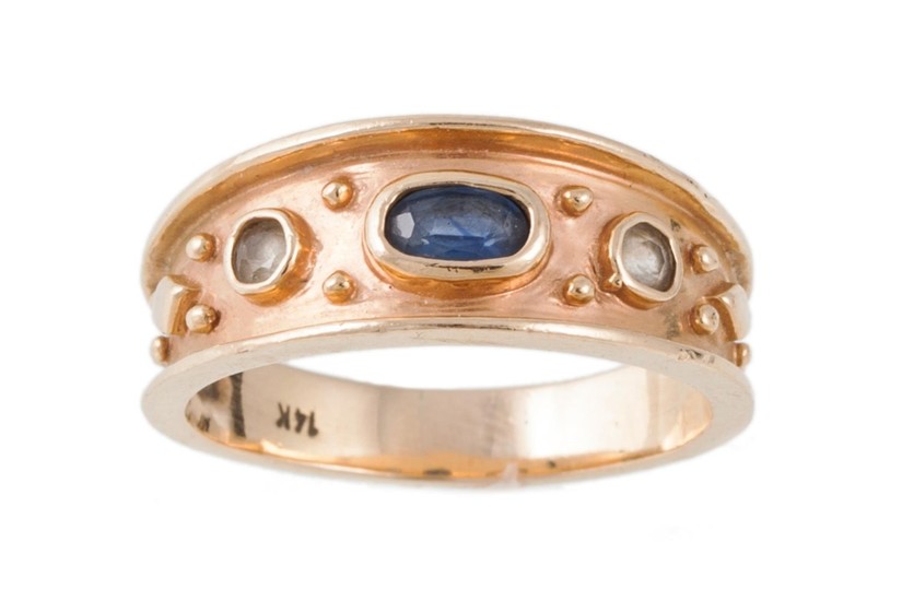 A SAPPHIRE DRESS RING mounted in 14ct gold, size R.