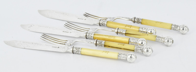 A VICTORIAN STERLING SILVER PART CUTLERY SET