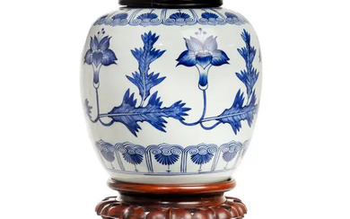 A large Chinese blue and white 'lotus' jar Qing dynasty, 18th century...