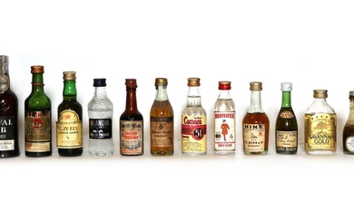 A large quantity of spirit and liqueur miniatures