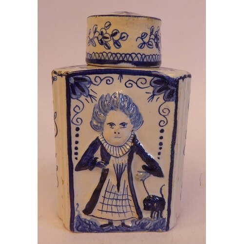 A late 18th/19thC Dutch Delft tin glazed earthenware tea cad...