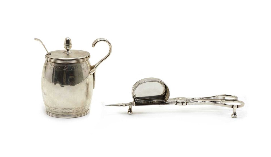 A pair of George III silver scissor snuffers