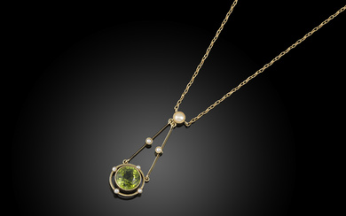 A peridot and seed pearl pendant necklace