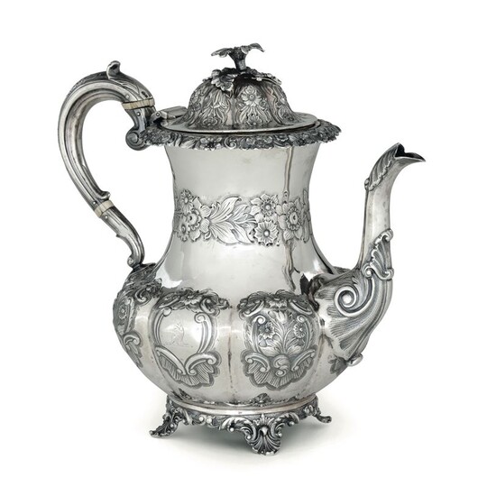 A silver coffee pot, IW, London 1835
