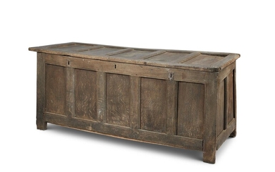 AN OAK FIVE PANELLED COFFER, LATE 17TH CENTURY