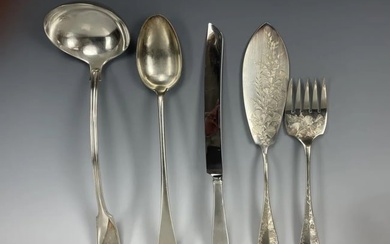 ASSORTED SILVER AND SILVER PLATED UTENSILS