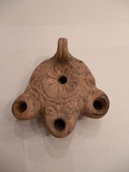 Ancient Roman Earthenware (a115) oil lamp with 3 spouts rare - 0×8×8 cm - (1)