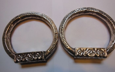 Anklets (2) - High-grade silver - Tunisia - late 19th/early 20th