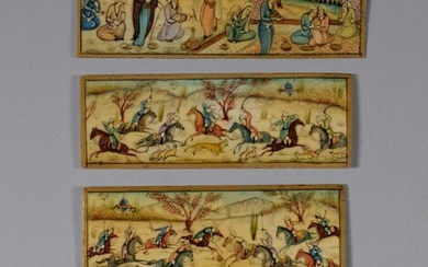 Art QAJAR, Iran. Lot de quatre anciennes miniatures persanes sur ivoire, décor peint en polychromie...