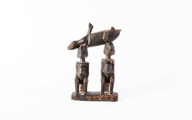 Arte africana Two carved figures, DogonMali.