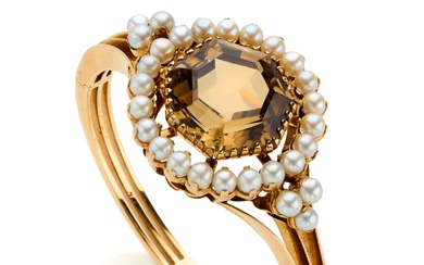 Bracelet heptagonal en quartz et perle en or jaune, ct. 28.40 circa, g 43.66 circa,...