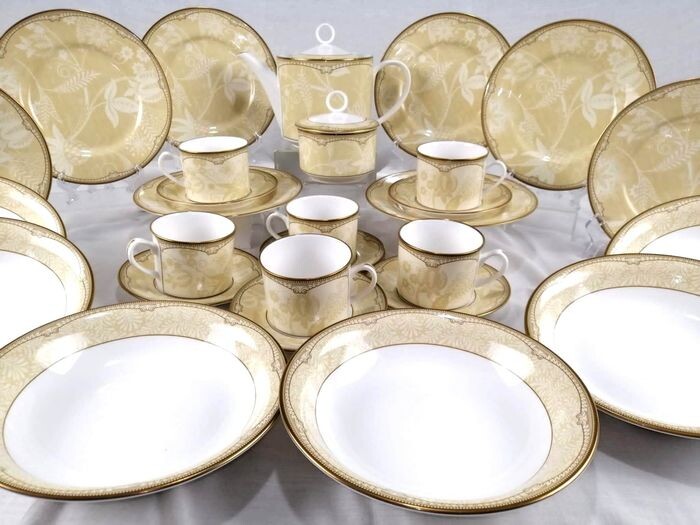 Brocade - Royal Worcester - Tea service + dessert for 6 people + Tea pot (28) - Porcelain
