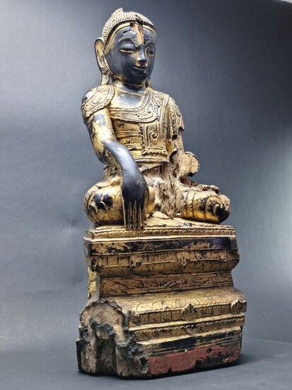 Buddha (1) - Gold, Lacquer, Wood - Burma - Dynasty Konbaung