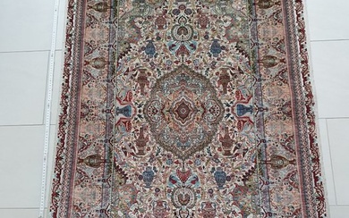 Carpet - 165 cm - 93 cm