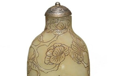 Chinese Carved Yellow Jade Snuff Bottle, 18th Century