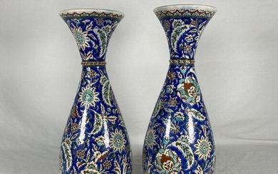 Chinese Ceramic Porcelain Vase pair