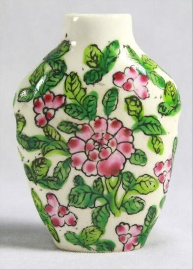 Chinese Porcelain Snuff Bottle With No Cover