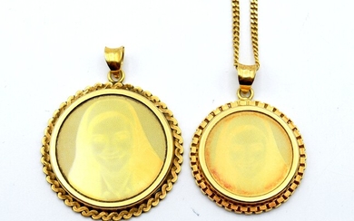 Collier et 2 pendentifs en or jaune 18 ct (personnalisés) - 26.1 g (51 cm)...