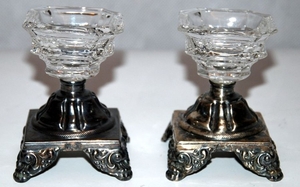 Coppia di salierine in argento e vetro punzoni