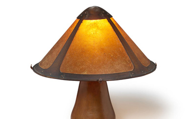 DIRK VAN ERP (1860-1933) Table Lamp circa 1911-1912 hammered copper,...