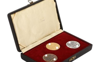 Deutsches Reich 1933-1945 - Extrem selten als Set angebotene Medaillen-Trilogie in GOLD (999), SILBER (1000) und BRONZE