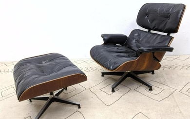 EAMES 670 Lounge Chair and Ottoman. Herman Miller rose