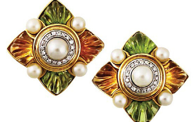 EARRINGS in yellow and white gold with a...