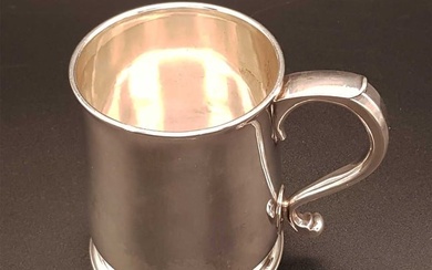 EXTREMELY RARE GEORGE I SILVER TANKARD, 1726
