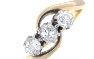 Early 20th century 18ct gold & platinum diamond three-stone ring