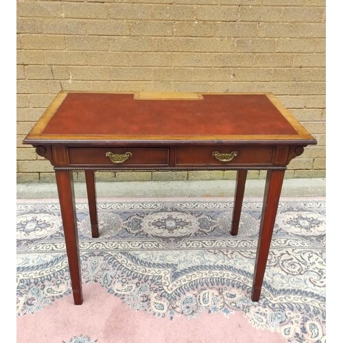 Edwardian mahogany writing table with inset leather skiver, ...