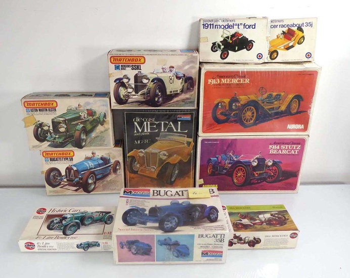 Eleven 1:24 and other scale plastic and metal car kits...