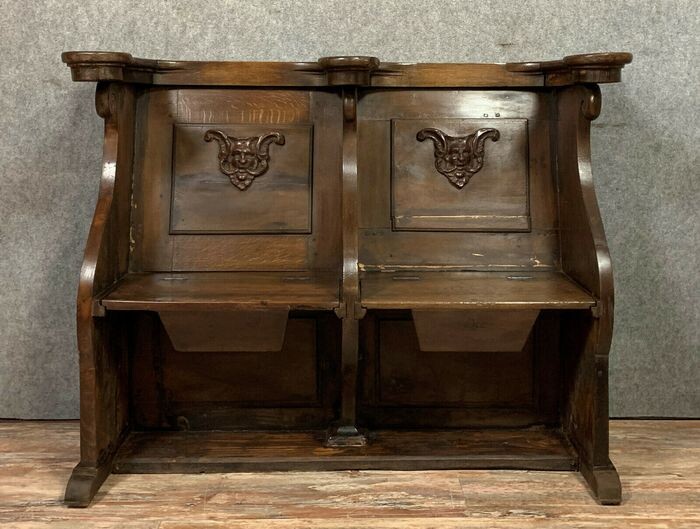 Exceptional antique furniture with this double church stall in oak and solid beech - solid oak and beech - 18th century