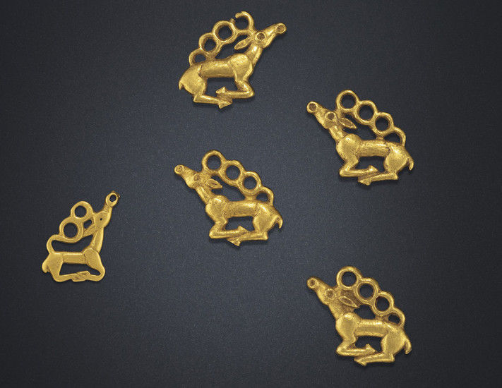 FIVE SMALL GOLD 'STAG' PLAQUES, NORTHEAST CHINA, 6TH-5TH CENTURY BC