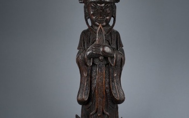Figure - Standing Immortal holding a Scholars Object - Wood - China - Qing Dynasty (1644-1911) (No Reserve Price)