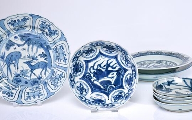 Fine Blue and White Plates (8) - Porcelain - China - Ming Dynasty and Qianlong Mark and Period