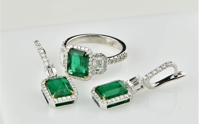 GRS - 18 kt. White gold - Earrings, Ring - 9.25 ct Emeralds - VS