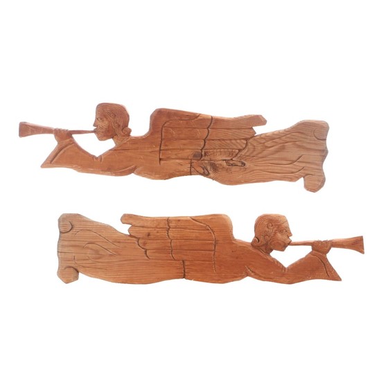 Handcarved Pine Wood Trumpeting Angels Wall Décor