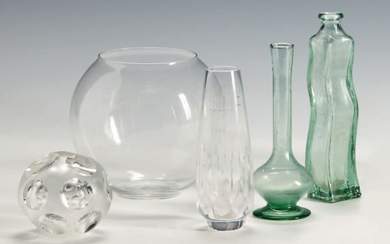 Insieme di cinque vasi in vetro, di cui due... - Lot 503 - Pierre Bergé & Associés