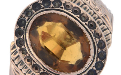Late Victorian 9ct gold citrine ring