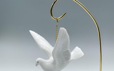 Lladro Porcelain Ornament, Landing Dove 1006266