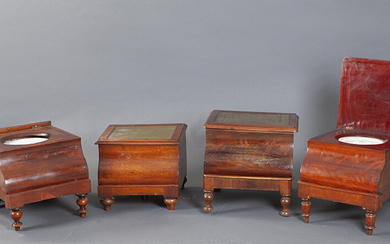 Lot of two Victorian toilets, mid-19th century. In mahogany wood, with interior containers in earthenware with a decorated lid and removable trays in leather with gilding. Height: 40 cm. Exit: 100uros. (16.639 Ptas.)