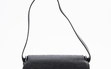 Louis Vuitton: A "Nocturne" bag of black Epi leather, black leather and synthetic material trimmings and one handle. – Bruun Rasmussen Auctioneers of Fine Art
