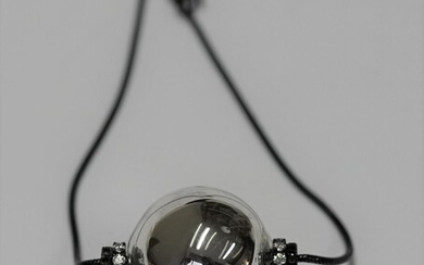 MURIEL GRATEAU - BRACELET collection " Boule Miroir " en or noirci 18k (750/°°) centré...