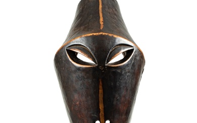 Masque Chikwekwe, Tshokwé, Angola | Tshokwe Chikwekwe Mask, Angola
